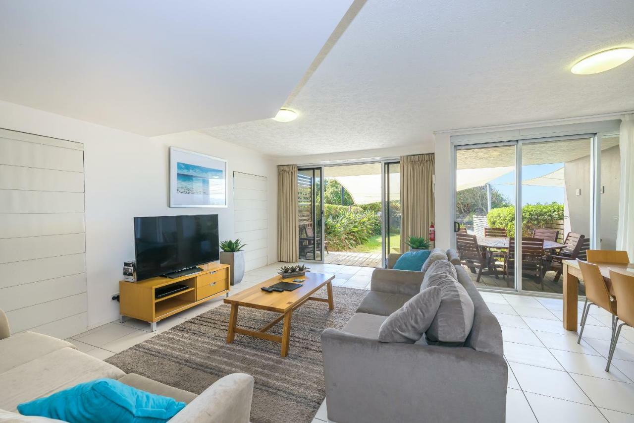On The Beach Resort Bribie Island Woorim Exterior photo